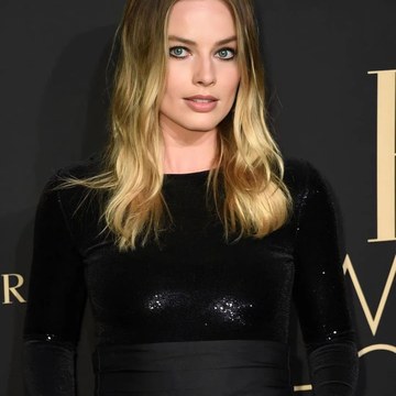 Margot Robbie - Magazine and Celebrity Portraits Collection in margotrobiielly_2888059367491283588_46226945499.jpg - hidden celebrity photo